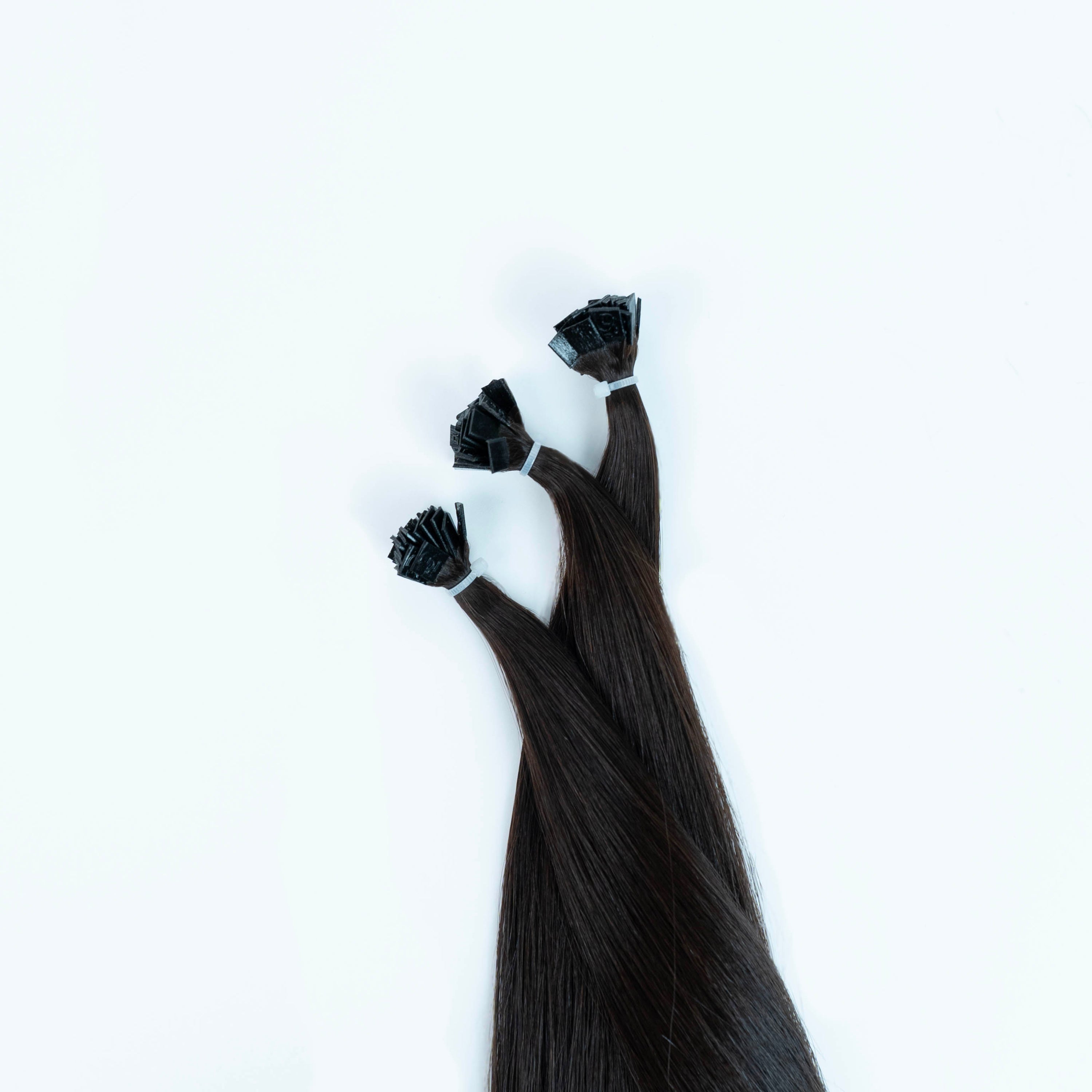 Natūralių plaukų sruogos su keratino kapsule 